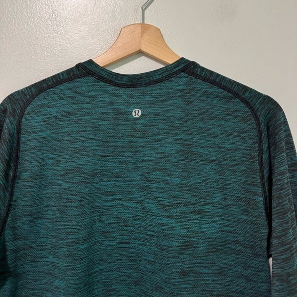 Lululemon Men’s Long Sleeve Running Shirt - Green Space Dye - Pit to Pit 19” - Picture 8 of 10